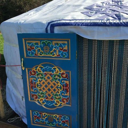 French Fields Luxury Glamping Original Mongolian Yurt Hotel Le-Vieux-Cerier Ngoại thất bức ảnh